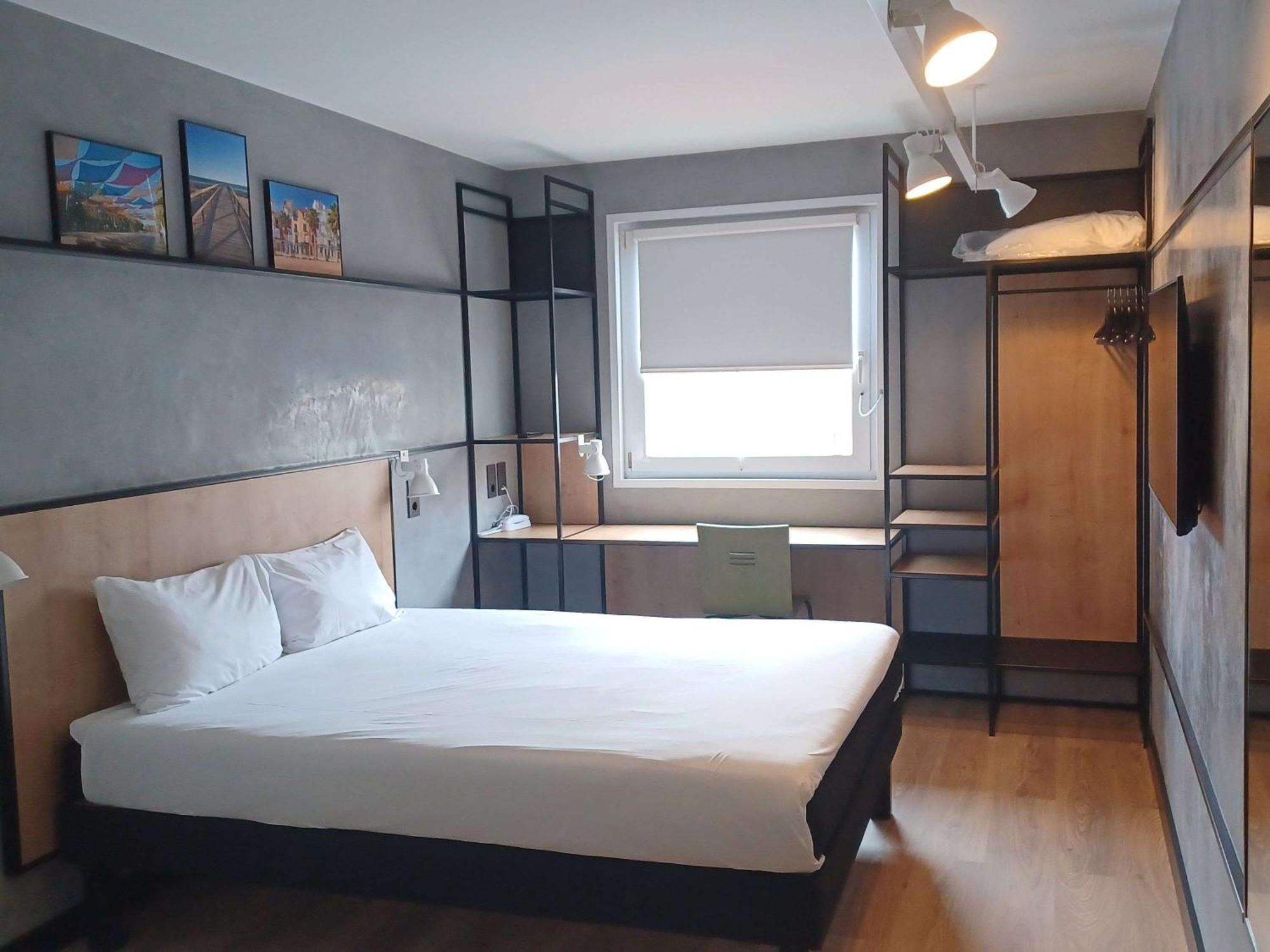 Ibis Hotel لقنت المظهر الخارجي الصورة