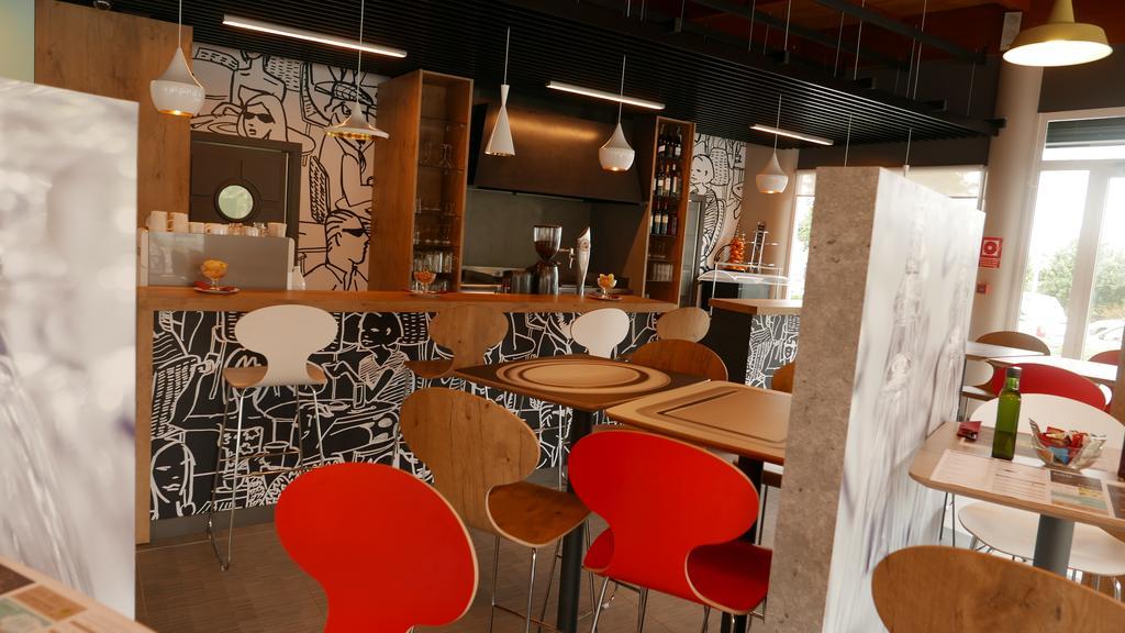 Ibis Hotel لقنت المظهر الخارجي الصورة